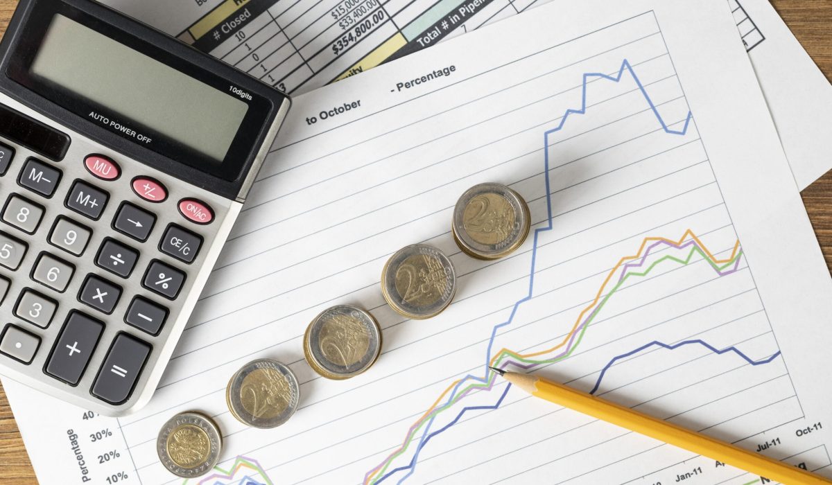 vue-de-dessus-de-la-disposition-des-elements-financiers